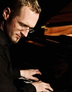 Helge Adam - Pianist